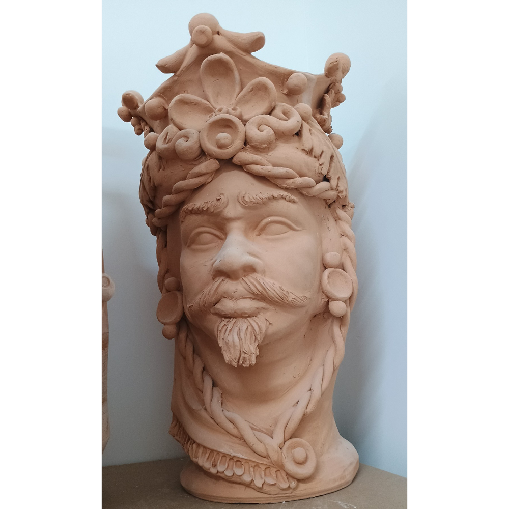 Testa di Moro Uomo in Terracotta Fatta a Mano con Corona e applicazioni